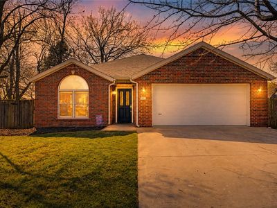 1451 N Greenleaf Dr