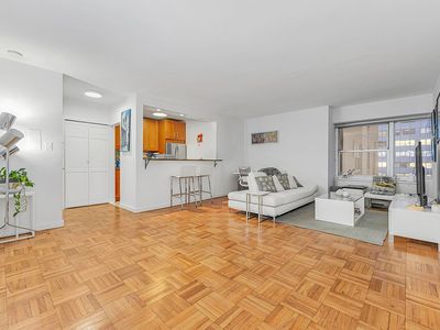 118 E 60th St APT 10A