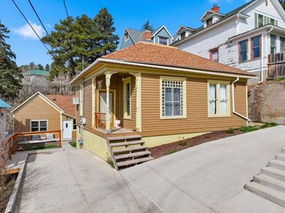 15 & 17 Blue St