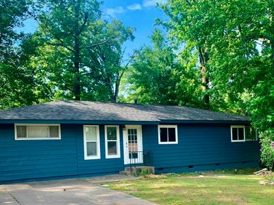 5 Roxbury Dr