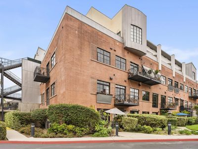 3940 7th Ave Unit 106