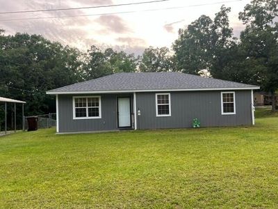 897 Cemetery Rd