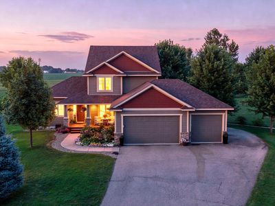 900 Heritage Trl NE