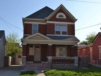 335 Berry Ave