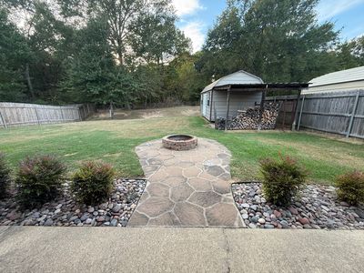 6988 Regatta Dr