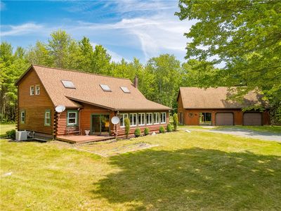 57 Bear Crossing Ln
