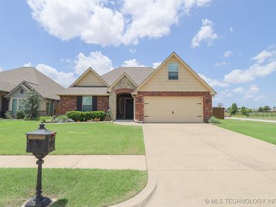 4952 S 182nd East Ave