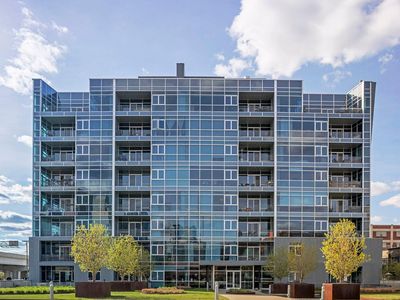 345 6th Ave N Unit 706