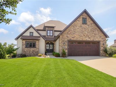 7662 Rolling Green Ave NW