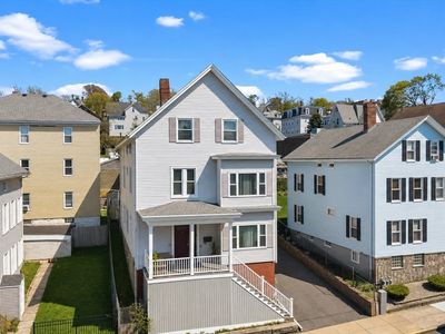 613 Durfee St