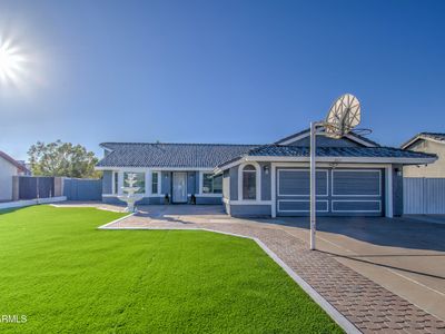 8021 W Charter Oak Rd