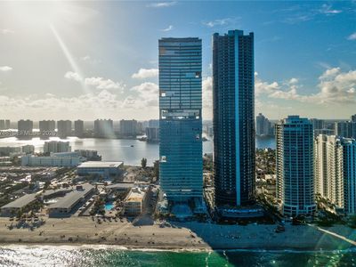 18501 E Collins Ave #1503