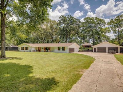 6700 Eastlake Rd