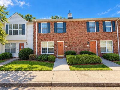 241 Mulberry Cir