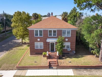353 W 11TH Street