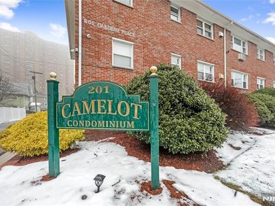 201 Oakdene Pl #C00e2