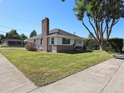 1000 W 9th St