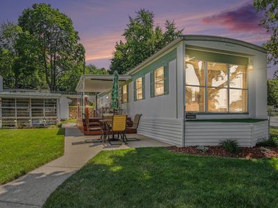 288 Paradise Island Dr