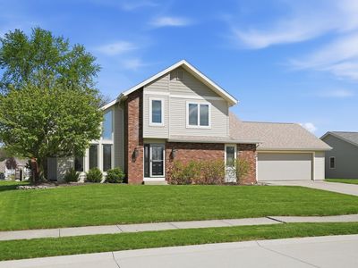11718 Grand River Dr