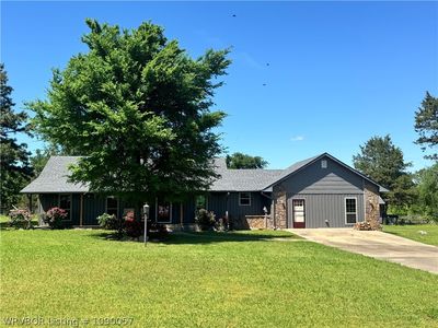 21686 Cedar Hill Dr