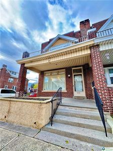 2025 W Washington St