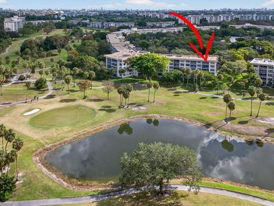 3960 Oaks Clubhouse Drive #512