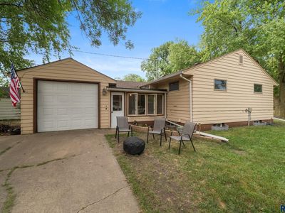 400 S Juniper Ave