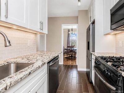 250 Garth Rd #5J3