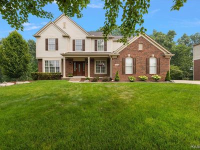 1885 Avon Glen Ln