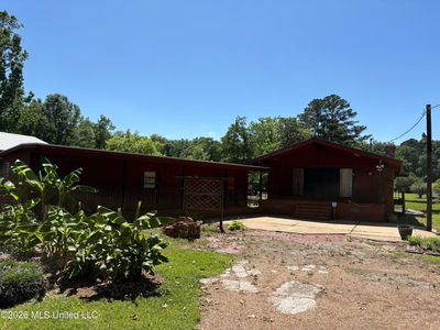 305 Lake Harbor Rd