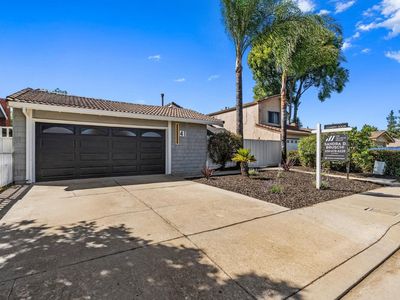 41 Tennant Ave