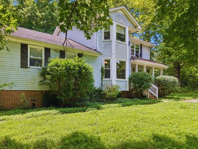 2705 Buckner Rd
