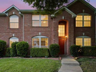 2453 Ravenhurst Dr