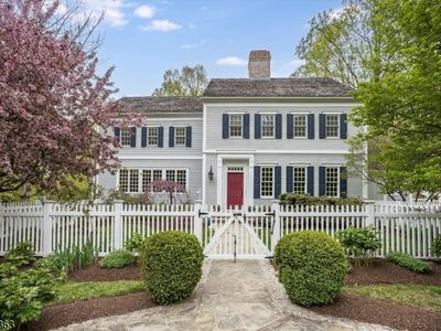 12 Red Oak Row