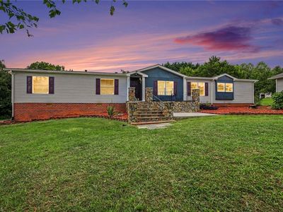 Property at 1060 Knobview Ln, Pilot Mountain, NC