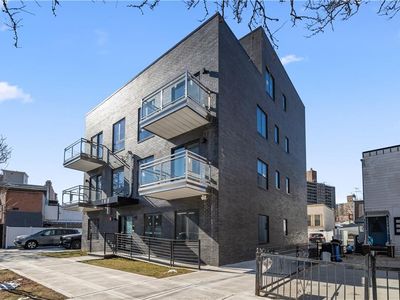 168 Bay 49th St #4B