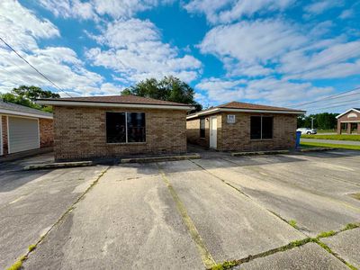 519 Marie St #4