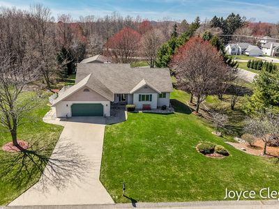 4596 Jack Pine Dr