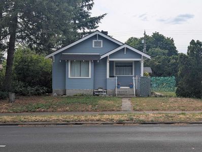 4511 N Maple St #4519