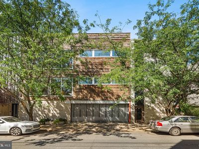 1116 N Bodine St #B