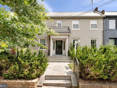 4005 7th St NE APT 2