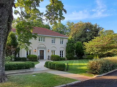 2328 Village Dr