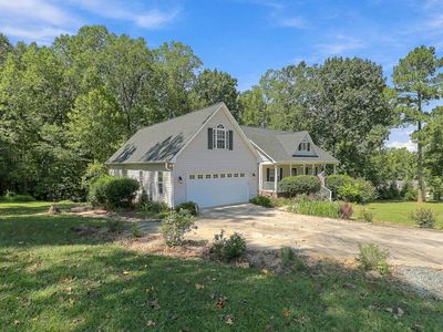 89 Cloverdale Dr