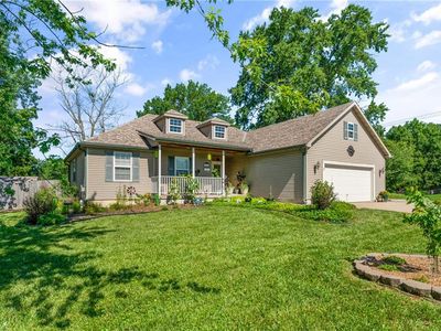 1302 S Independence St