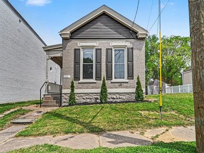212 Pleasant St
