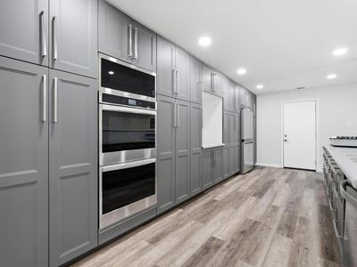4607 Hixon Cir