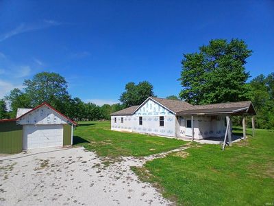 1569 Old Highway 60 W