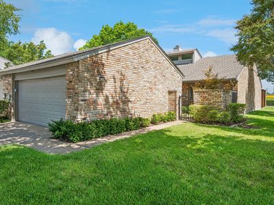 9629 Highland View Dr