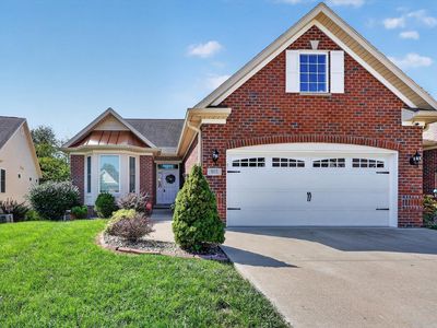 903 W Baywood Dr