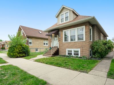 2605 N Oak Park Ave